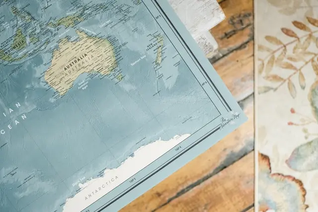 world map on wood table with Australia in view
origin of the flat white
type of espresso drink
